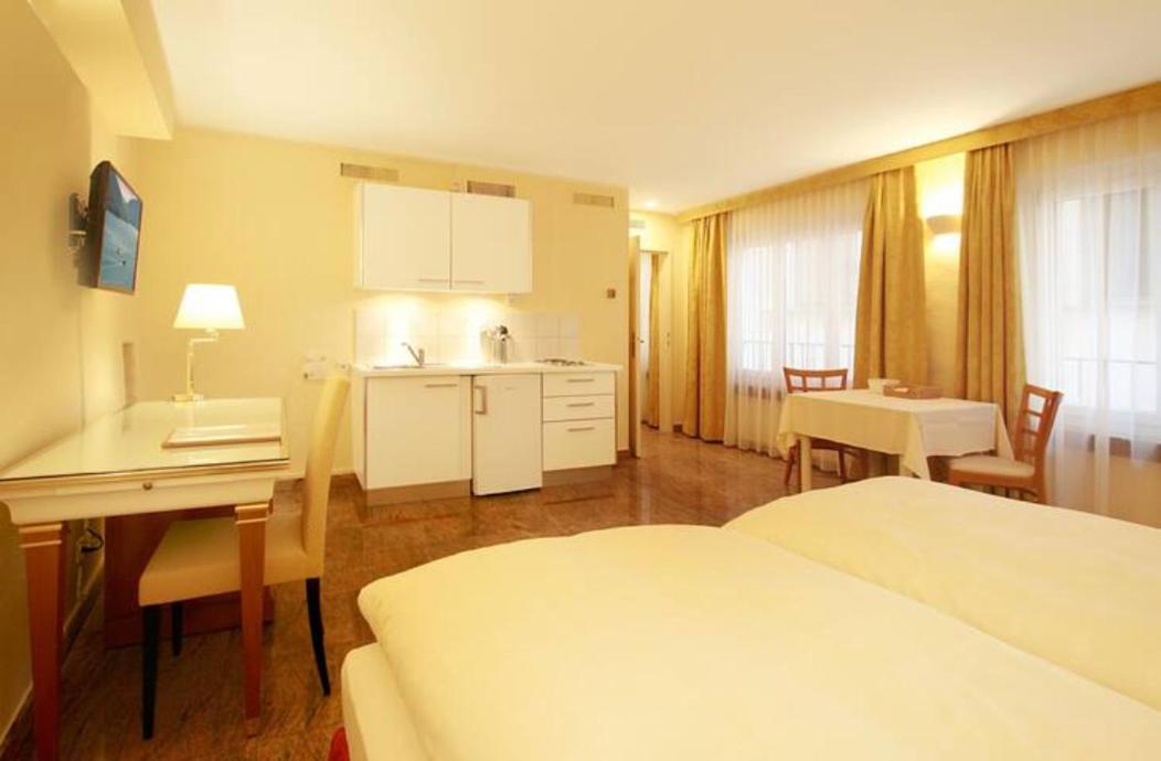Depandance Garni Golf Ascona Exterior foto