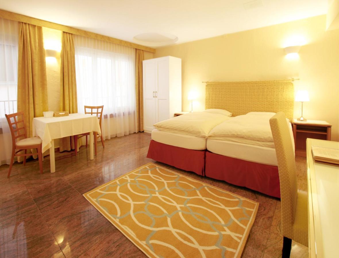 Depandance Garni Golf Ascona Exterior foto